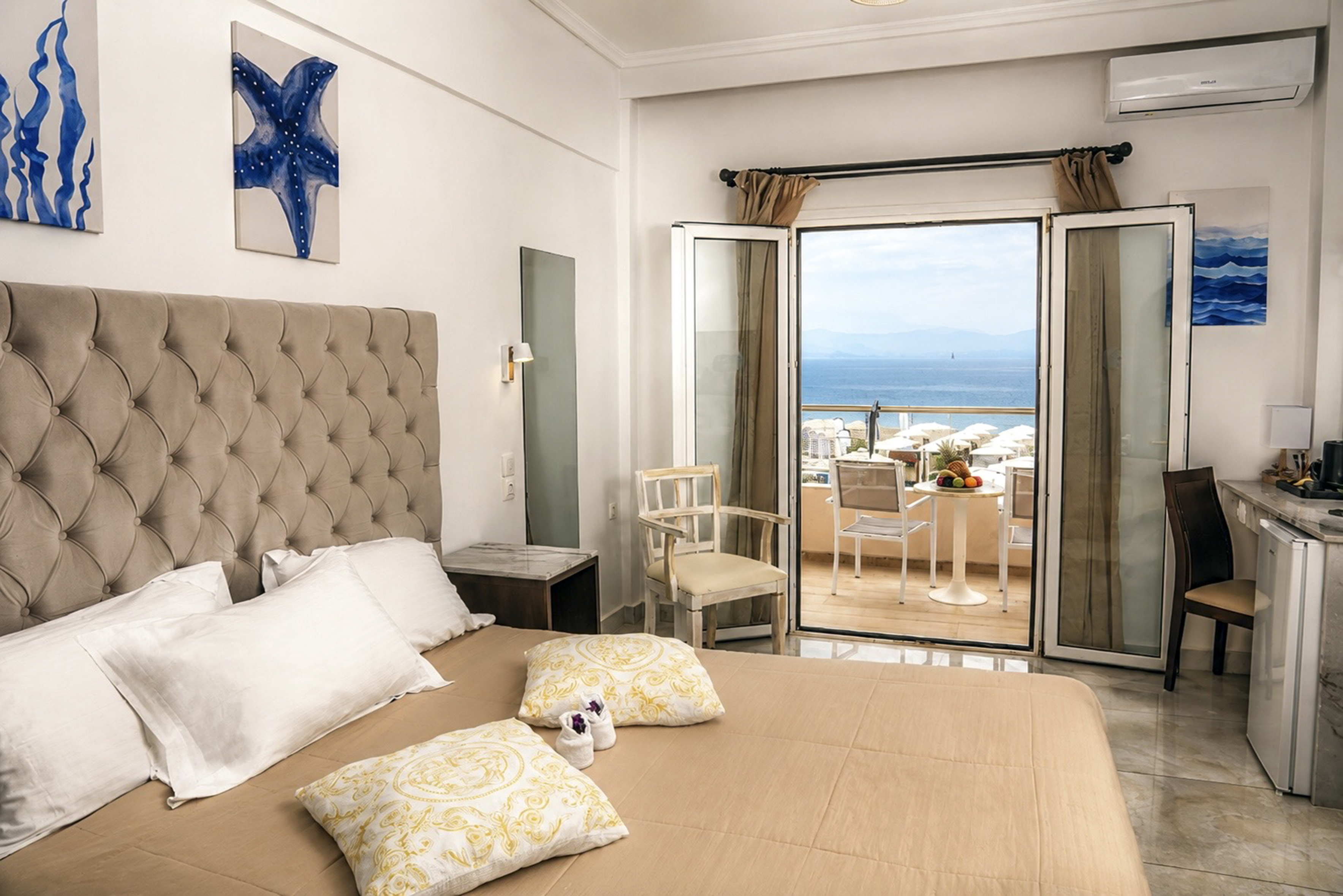 Comfort Sea View Room